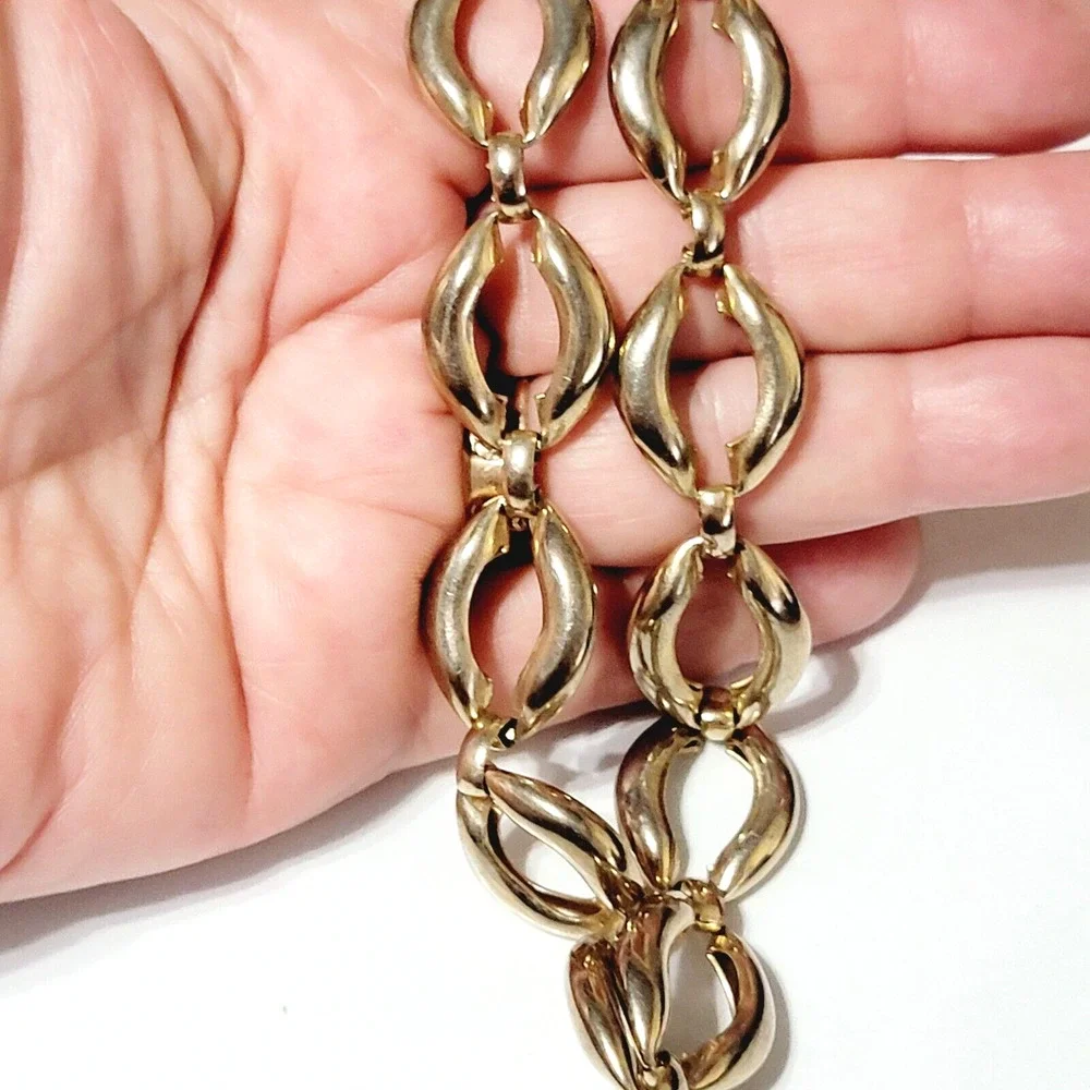 Unbranded vintage gold